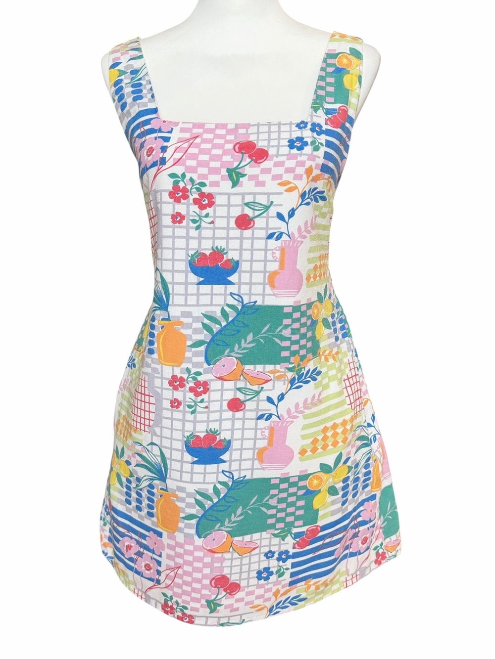JAPNA Mini SunDress Size Medium White Fruit Picnic Print Cottage Pockets A-Line